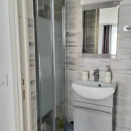 A La Buttes Aux Cailles