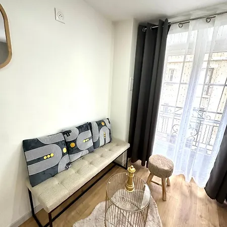 A La Buttes Aux Cailles 2*