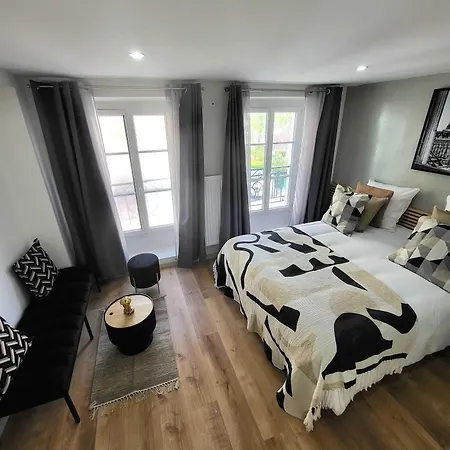 A La Buttes Aux Cailles Париж